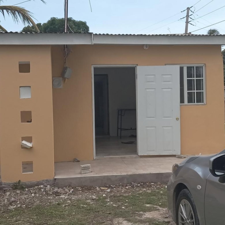 First image of 17r Federal Road, Sydenham in Sydenham, St. Catherine, Jamaica - property is For Rent