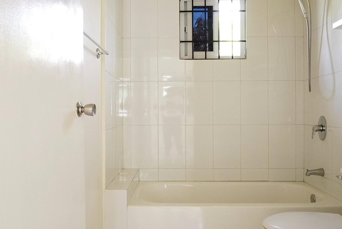 Thirteenth image of Blossom Avenue in Innswood, St. Catherine, Jamaica - property is For Rent