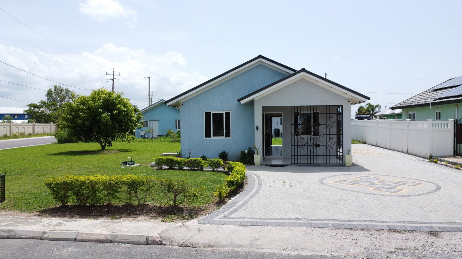 First image of Blossom Avenue in Innswood, St. Catherine, Jamaica - property is For Rent