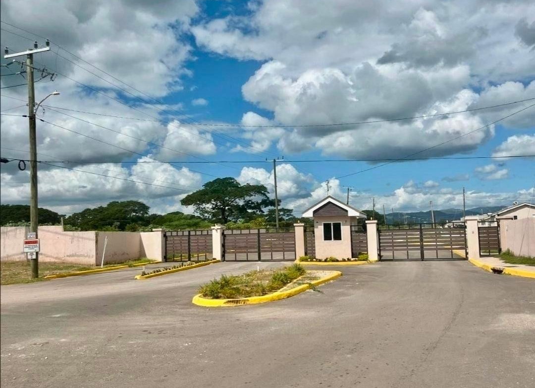 Second image of 359- Whim Estate Phase 1 Block in Old Harbour, St. Catherine, Jamaica - property is For Rent