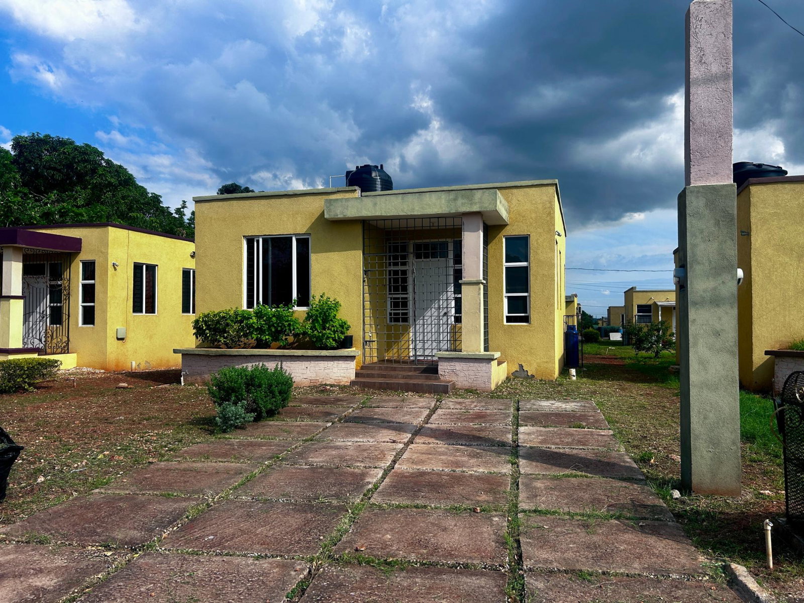2-Bedroom-House-for-Sale-in-Belle-Acres-Estate-Spanish-Town-St.-Catherine Second image of 5-6 Kenko Close , Belle Acres in Bellevue Heights, St. Catherine, Jamaica - property is For Sale