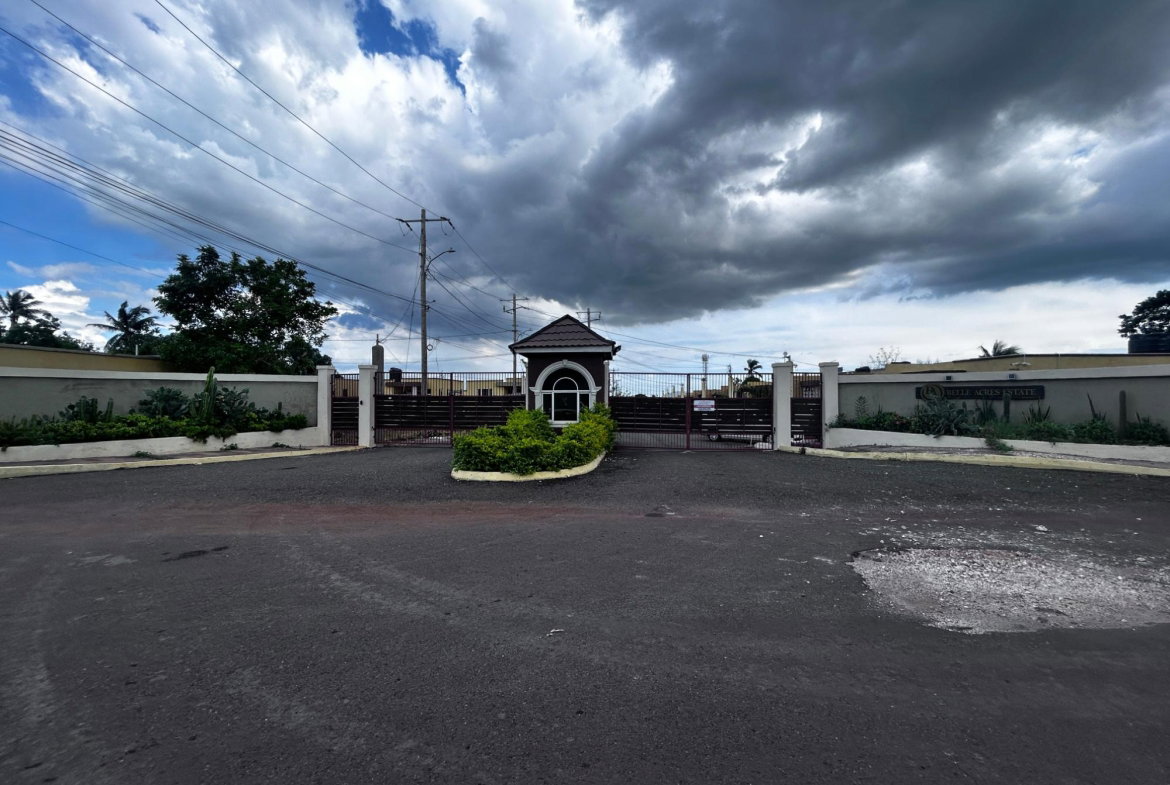 Twenty-Second image of 5-6 Kenko Close , Belle Acres in Bellevue Heights, St. Catherine, Jamaica - property is For Sale