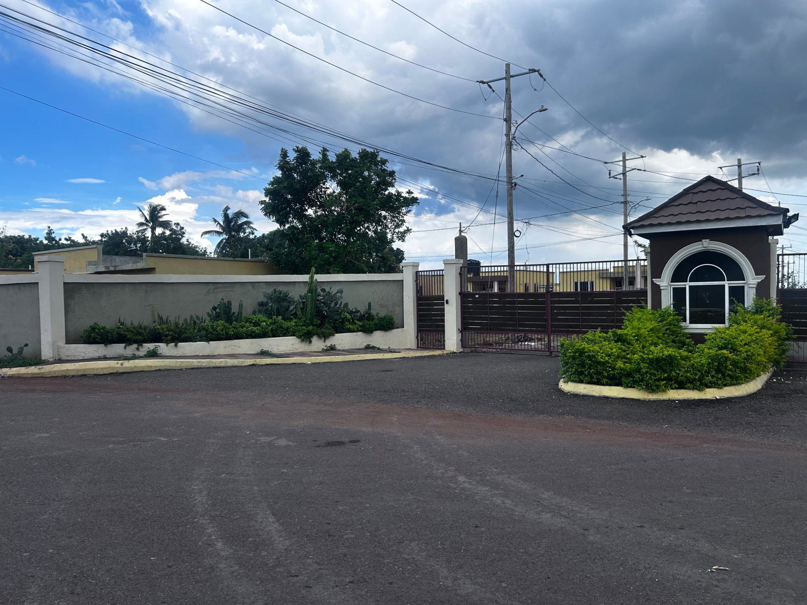 2-Bedroom-House-for-Sale-in-Belle-Acres-Estate-Spanish-Town-St.-Catherine First image of 5-6 Kenko Close , Belle Acres in Bellevue Heights, St. Catherine, Jamaica - property is For Sale