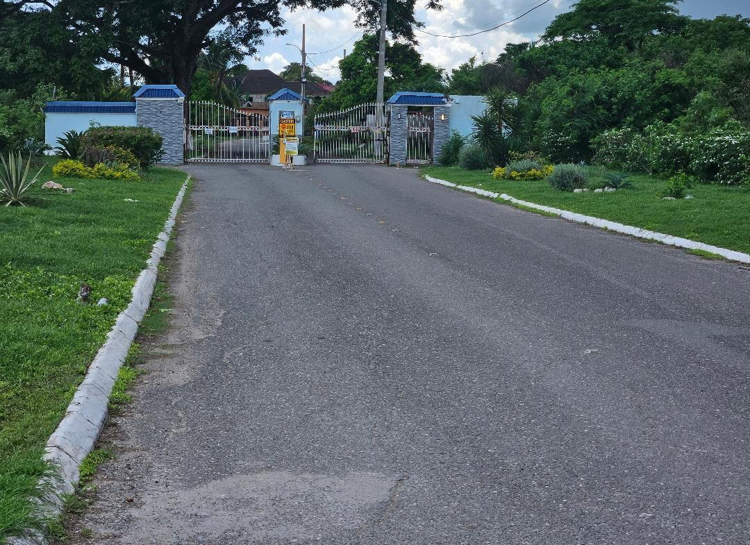 First image of 194 Palm Circle, Magil Palms in MAGIL PALMS, St. Catherine, Jamaica - property is For Sale