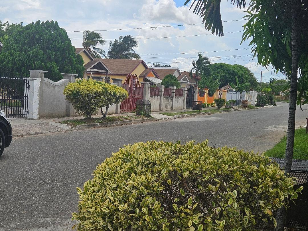 Sixth image of 194 Palm Circle, Magil Palms in MAGIL PALMS, St. Catherine, Jamaica - property is For Sale