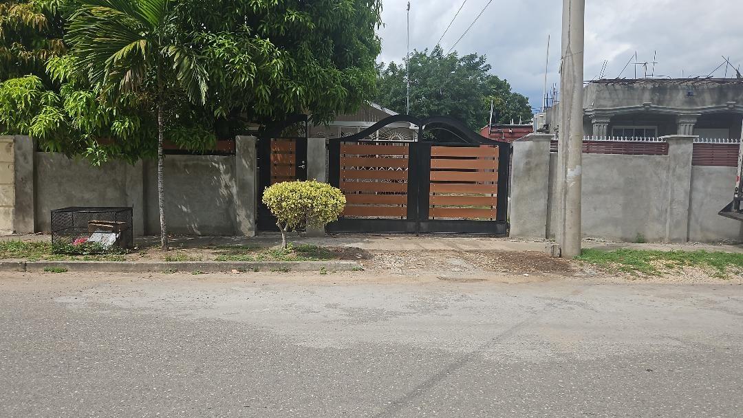 Eighth image of 194 Palm Circle, Magil Palms in MAGIL PALMS, St. Catherine, Jamaica - property is For Sale