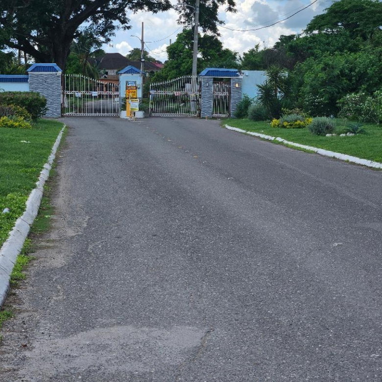 First image of 194 Palm Circle, Magil Palms in MAGIL PALMS, St. Catherine, Jamaica - property is For Sale