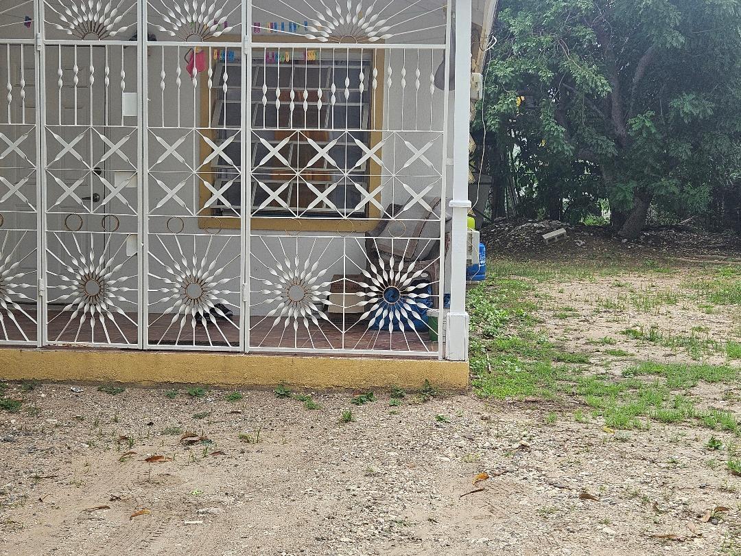 Ninth image of 194 Palm Circle, Magil Palms in MAGIL PALMS, St. Catherine, Jamaica - property is For Sale