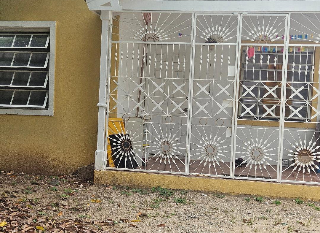 Tenth image of 194 Palm Circle, Magil Palms in MAGIL PALMS, St. Catherine, Jamaica - property is For Sale