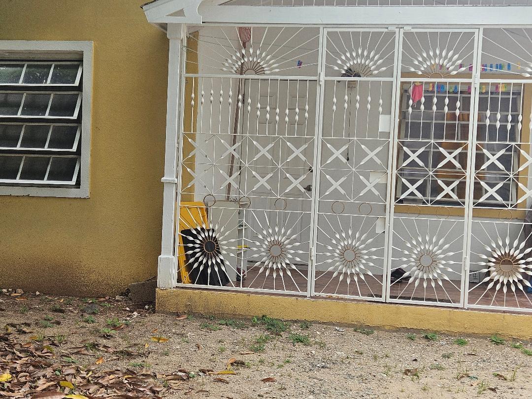 Tenth image of 194 Palm Circle, Magil Palms in MAGIL PALMS, St. Catherine, Jamaica - property is For Sale
