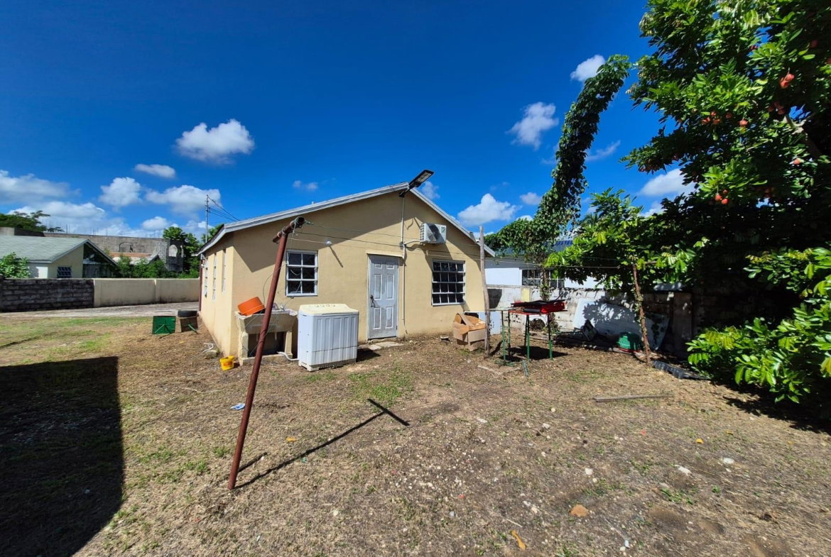 Eleventh image of 343 Howard Avenue in White Water Meadows, St. Catherine, Jamaica - property is For Sale