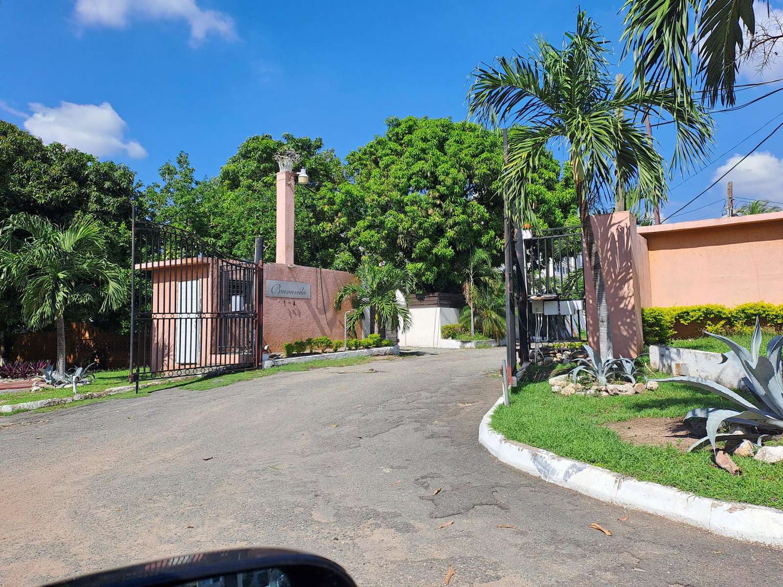 Seventh image of Maeven Avenue in Kingston 10, St. Andrew, Jamaica - property is For Sale