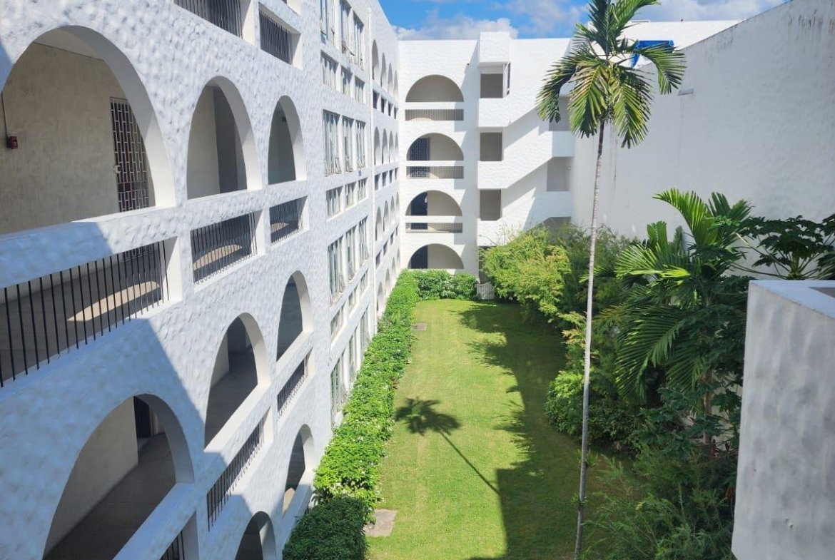 Sixteenth image of 17 Kingsway in Kingston 10, St. Andrew, Jamaica - property is For Rent