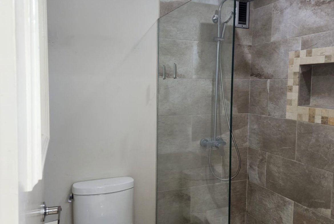 Eighth image of 17 Kingsway in Kingston 10, St. Andrew, Jamaica - property is For Rent