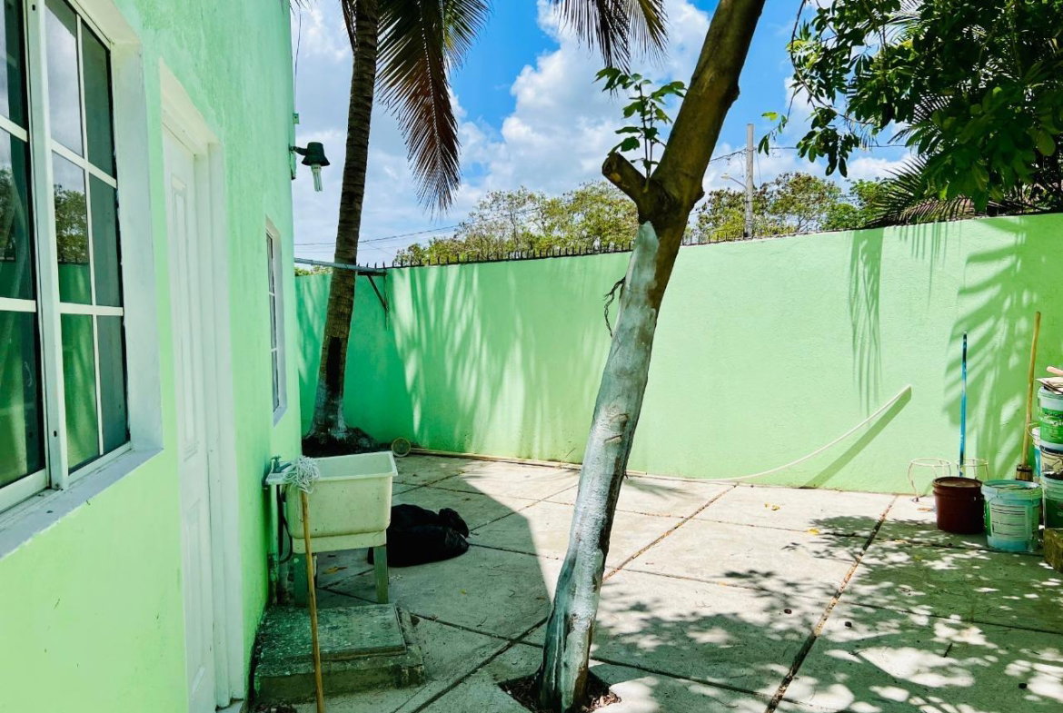 Eleventh image of 485 Mockingbird Place in Spanish Town, St. Catherine, Jamaica - property is For Rent
