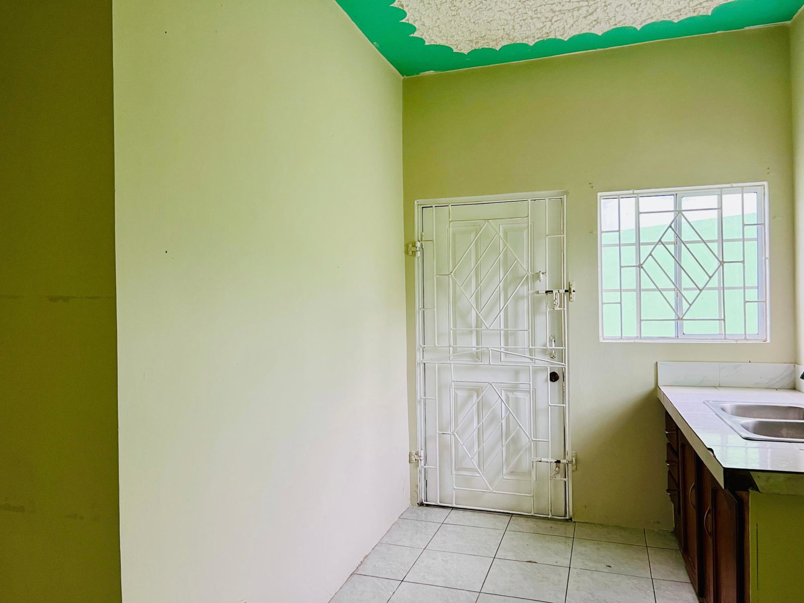Fourth image of 485 Mockingbird Place in Spanish Town, St. Catherine, Jamaica - property is For Rent