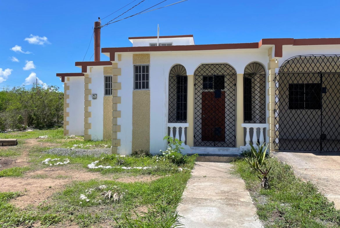 Third image of 87 Edgehill Drive, Johnson h in Hellshire Heights, St. Catherine, Jamaica - property is For Rent