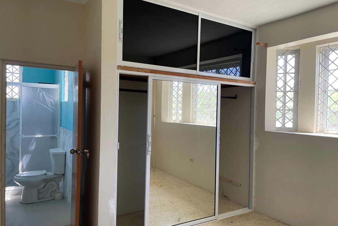 Sixth image of 87 Edgehill Drive, Johnson h in Hellshire Heights, St. Catherine, Jamaica - property is For Rent