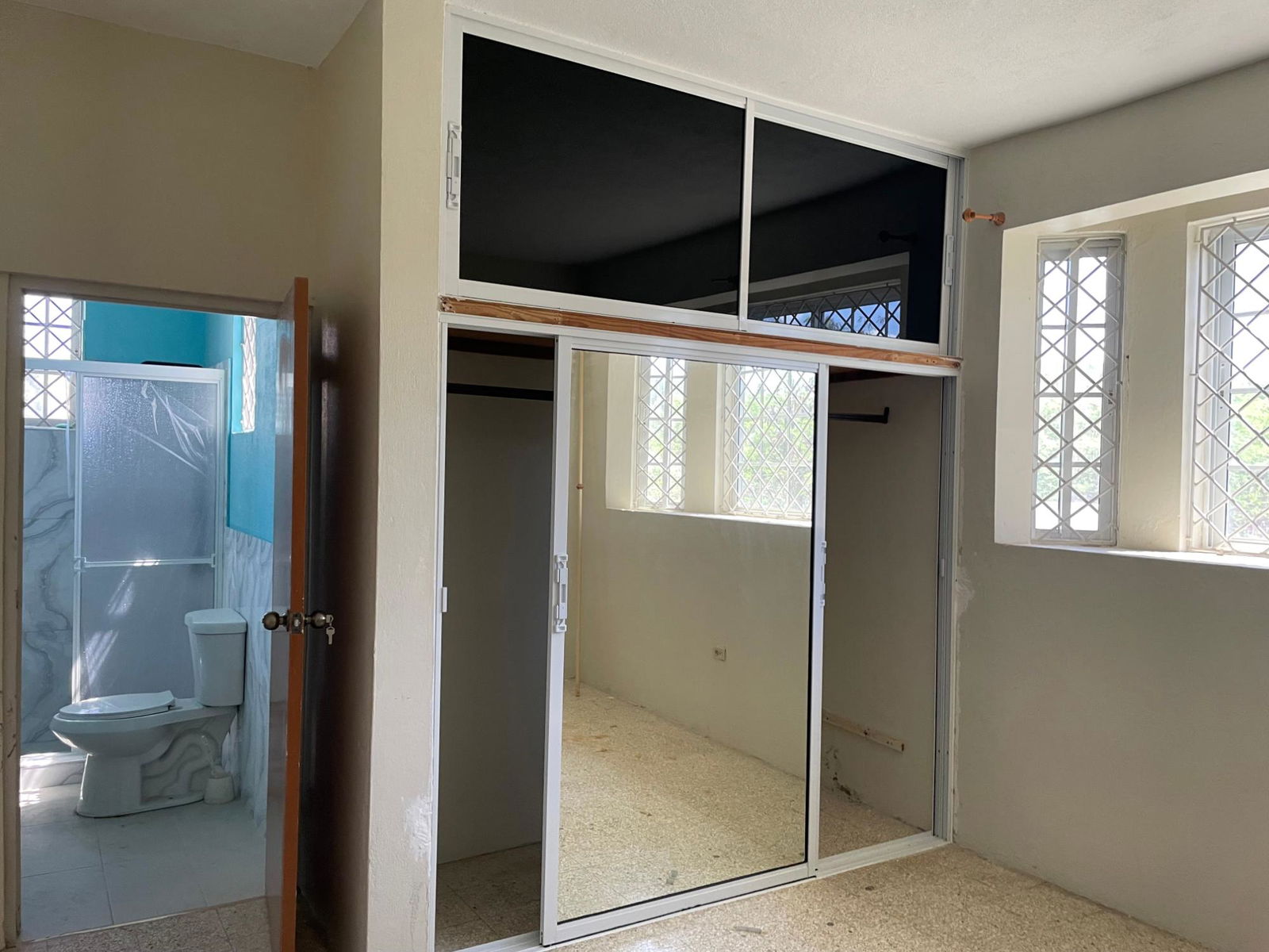 Sixth image of 87 Edgehill Drive, Johnson h in Hellshire Heights, St. Catherine, Jamaica - property is For Rent