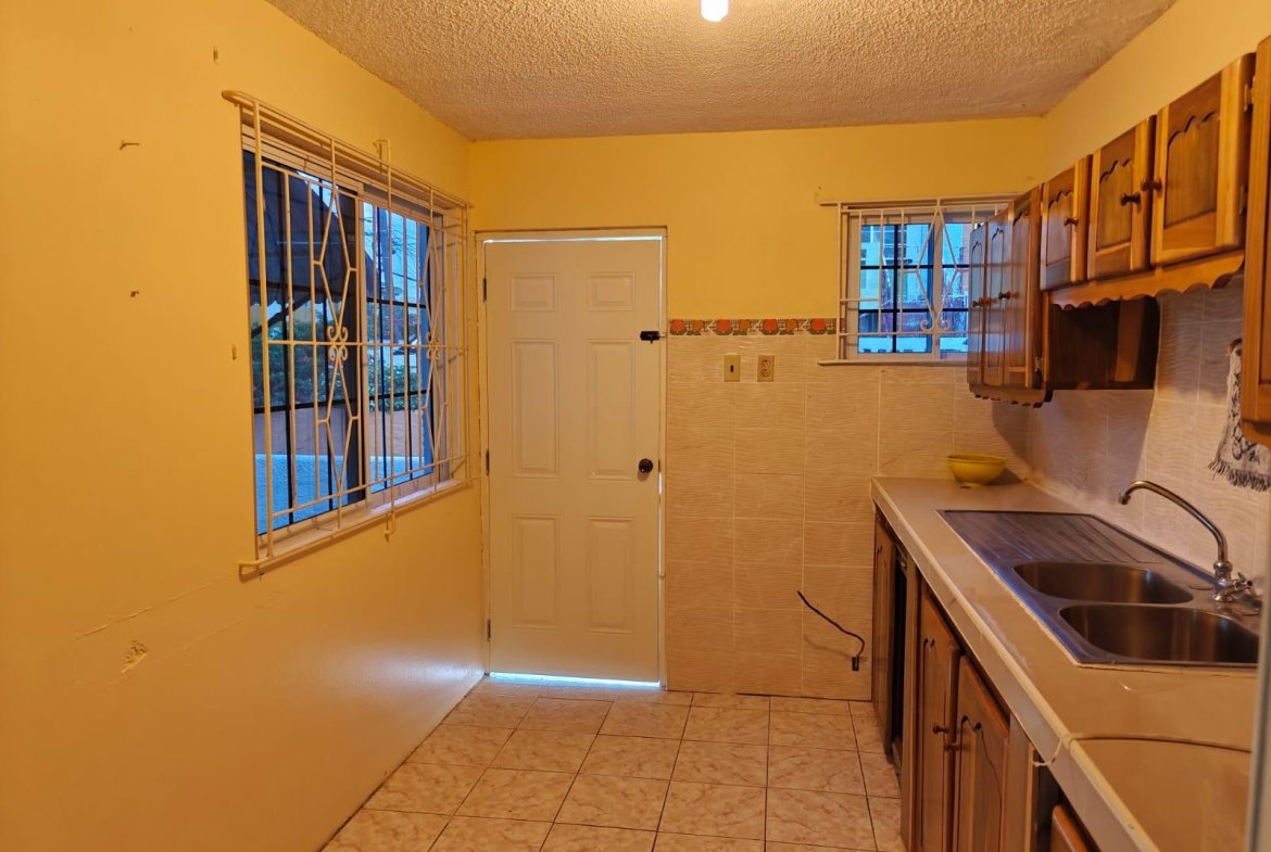 Fifth image of 48 Marine Drive in Bridgeport, St. Catherine, Jamaica - property is For Rent