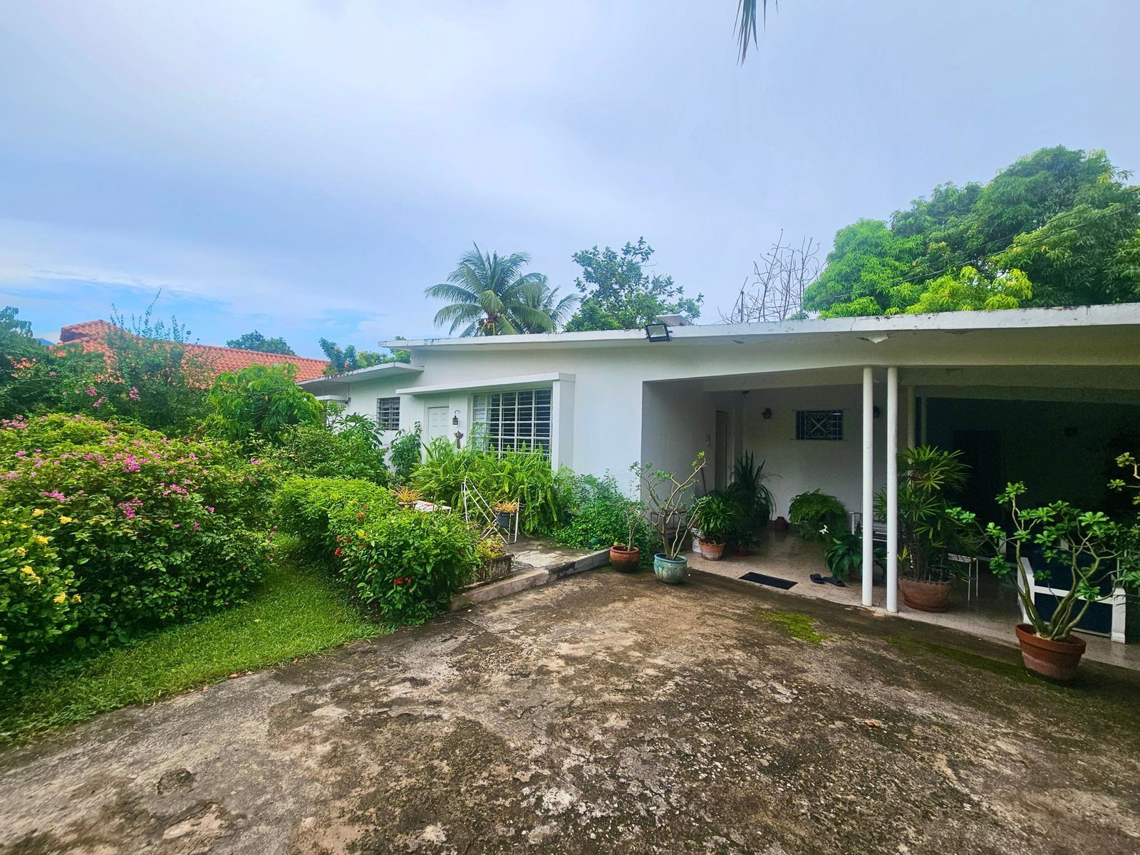 Eleventh image of 34 Charlemont Avenue in Kingston 6, St. Andrew, Jamaica - property is For Sale