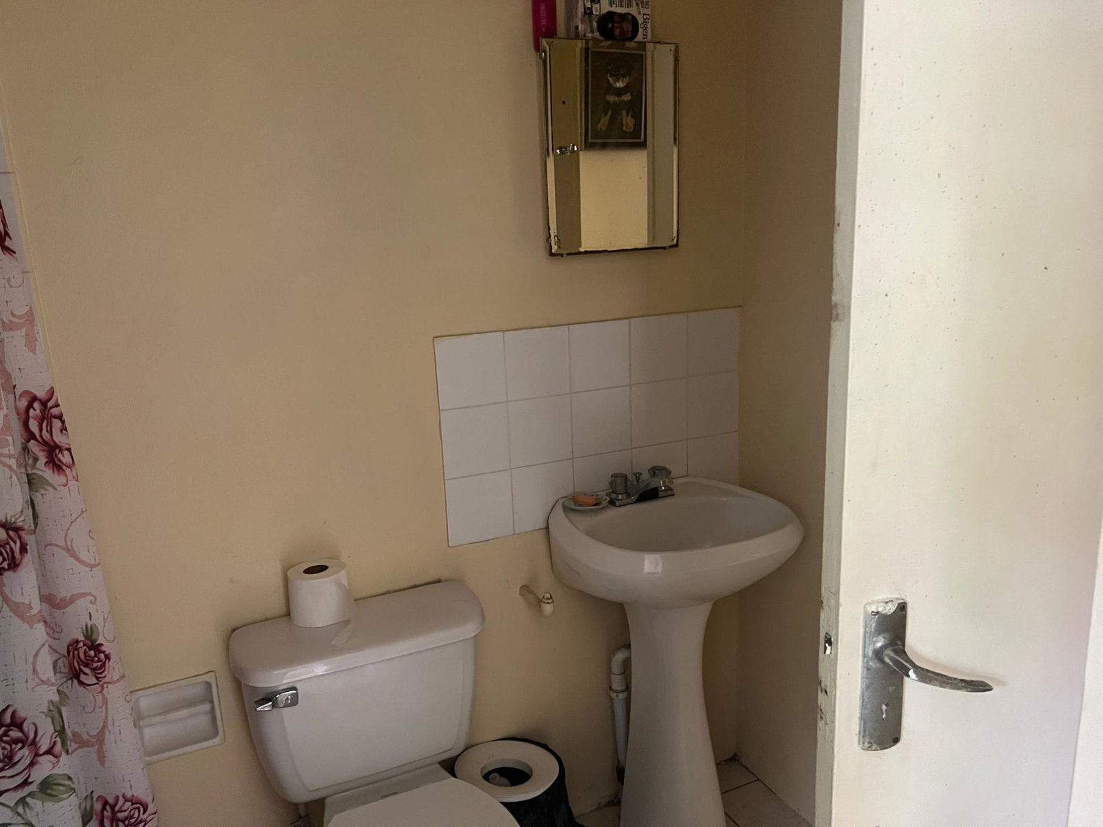 3-Bedroom-House-for-Sale-in-St.-Andrew-Jamaica-7-Parkland-Drive Thirteenth image of 7 Parkland Drive in Kingston 8, St. Andrew, Jamaica - property is For Sale