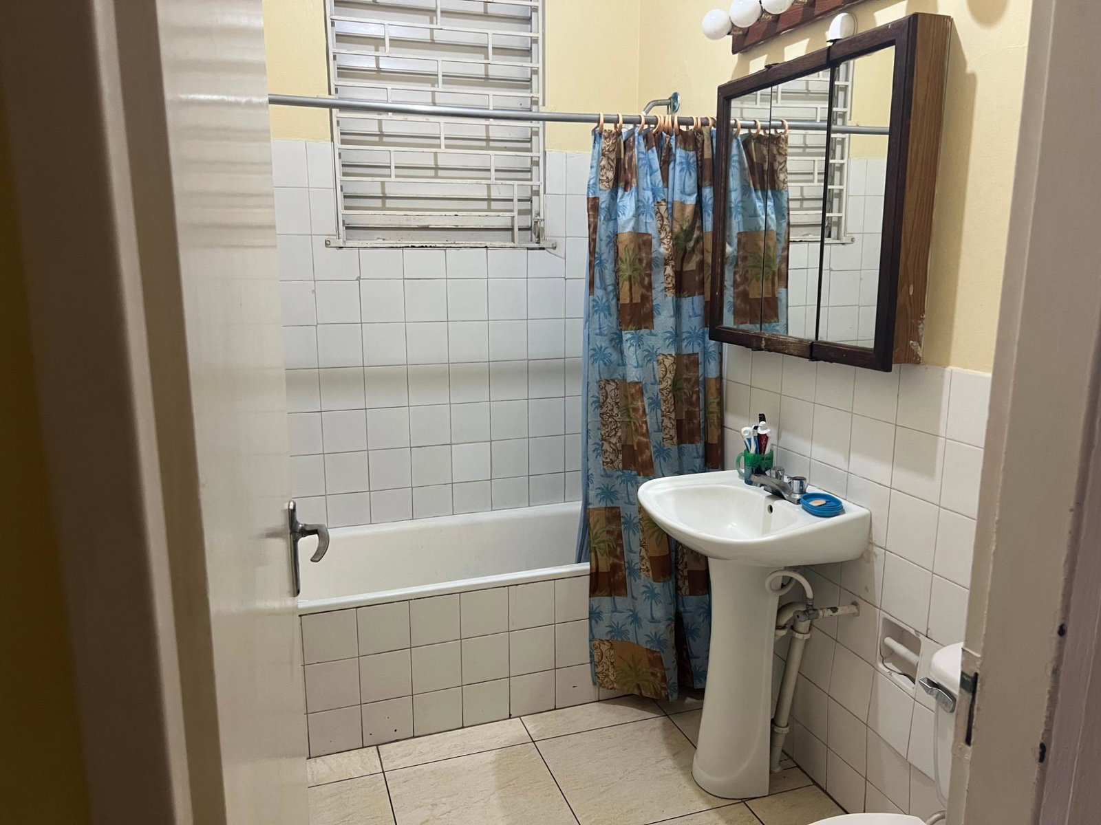 3-Bedroom-House-for-Sale-in-St.-Andrew-Jamaica-7-Parkland-Drive Fourteenth image of 7 Parkland Drive in Kingston 8, St. Andrew, Jamaica - property is For Sale