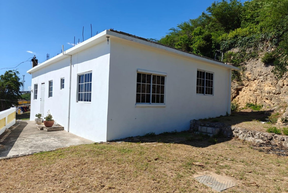 Second image of 284 Bayview Crescent in Bull Bay P.O., St. Andrew, Jamaica - property is For Rent