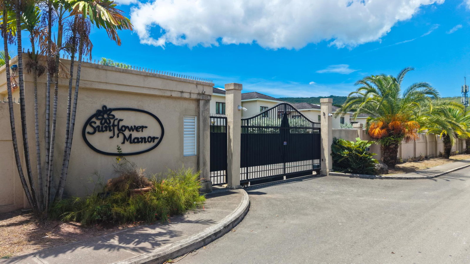 Fifth image of Mona, Kingston 7 in Kingston 7, St. Andrew, Jamaica - property is For Rent