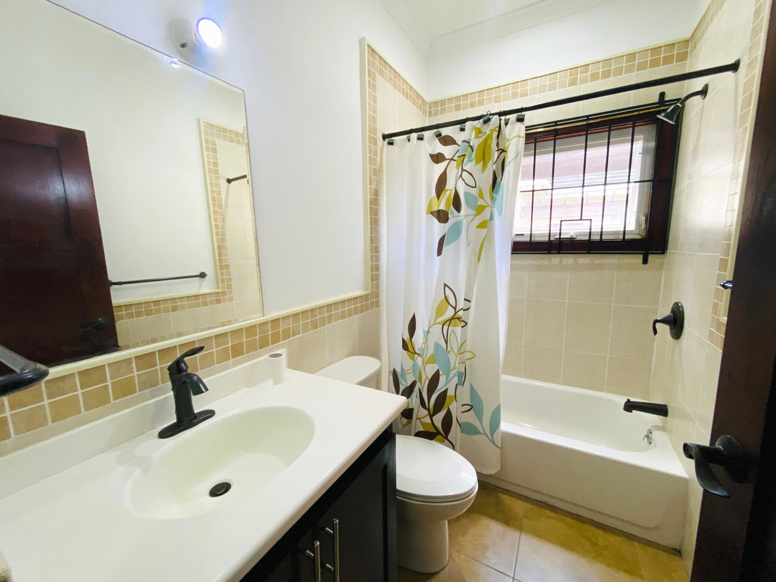 Tenth image of Mona, Kingston 7 in Kingston 7, St. Andrew, Jamaica - property is For Rent