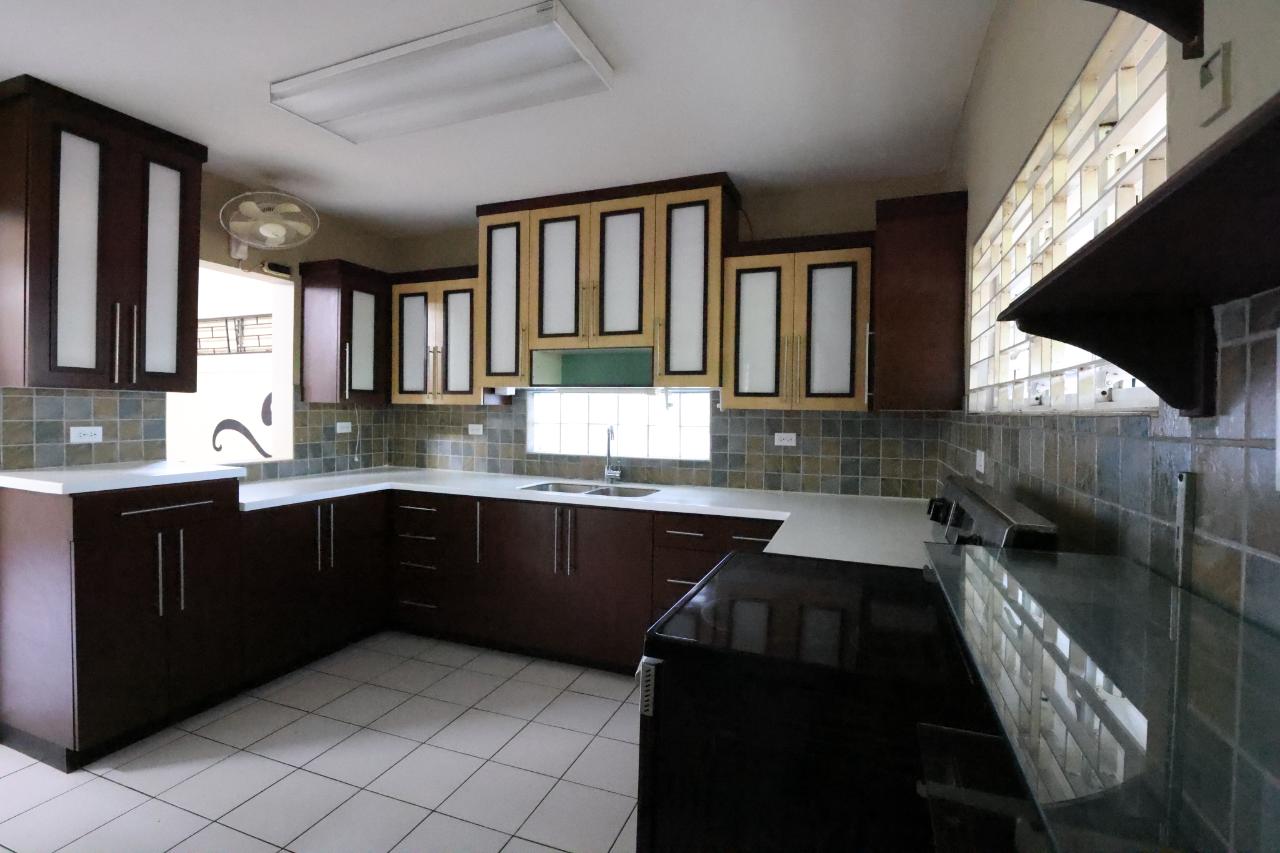 Fifth image of 11a-3 Surbiton Road in Kingston 10, St. Andrew, Jamaica - property is For Rent