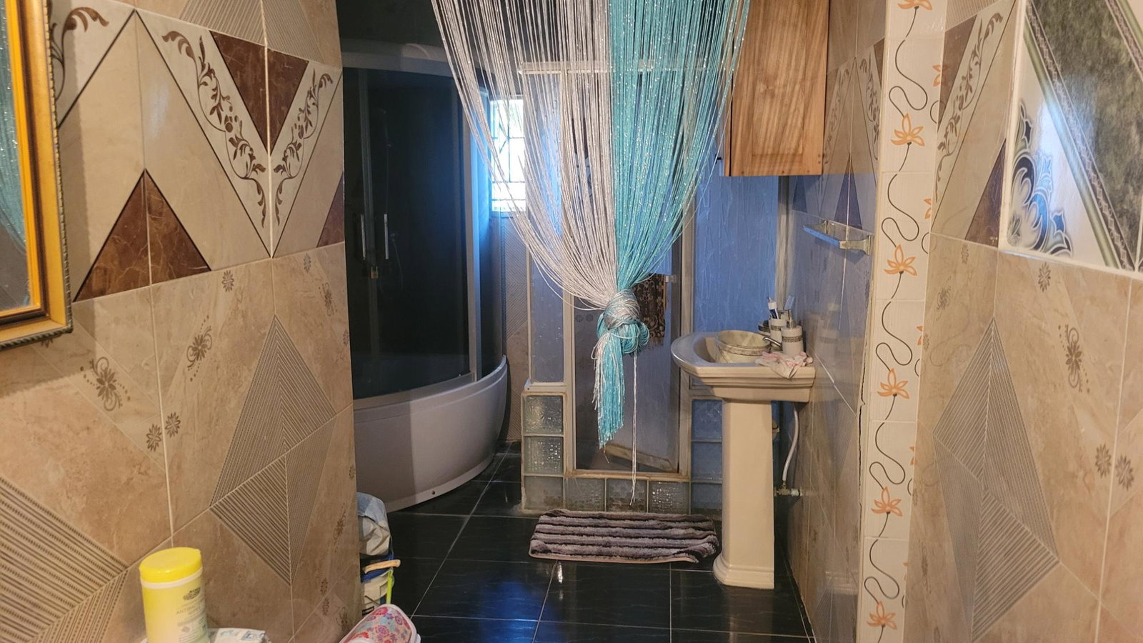 Fifth image of 212 Mangerine Close in Spanish Town, St. Catherine, Jamaica - property is For Sale