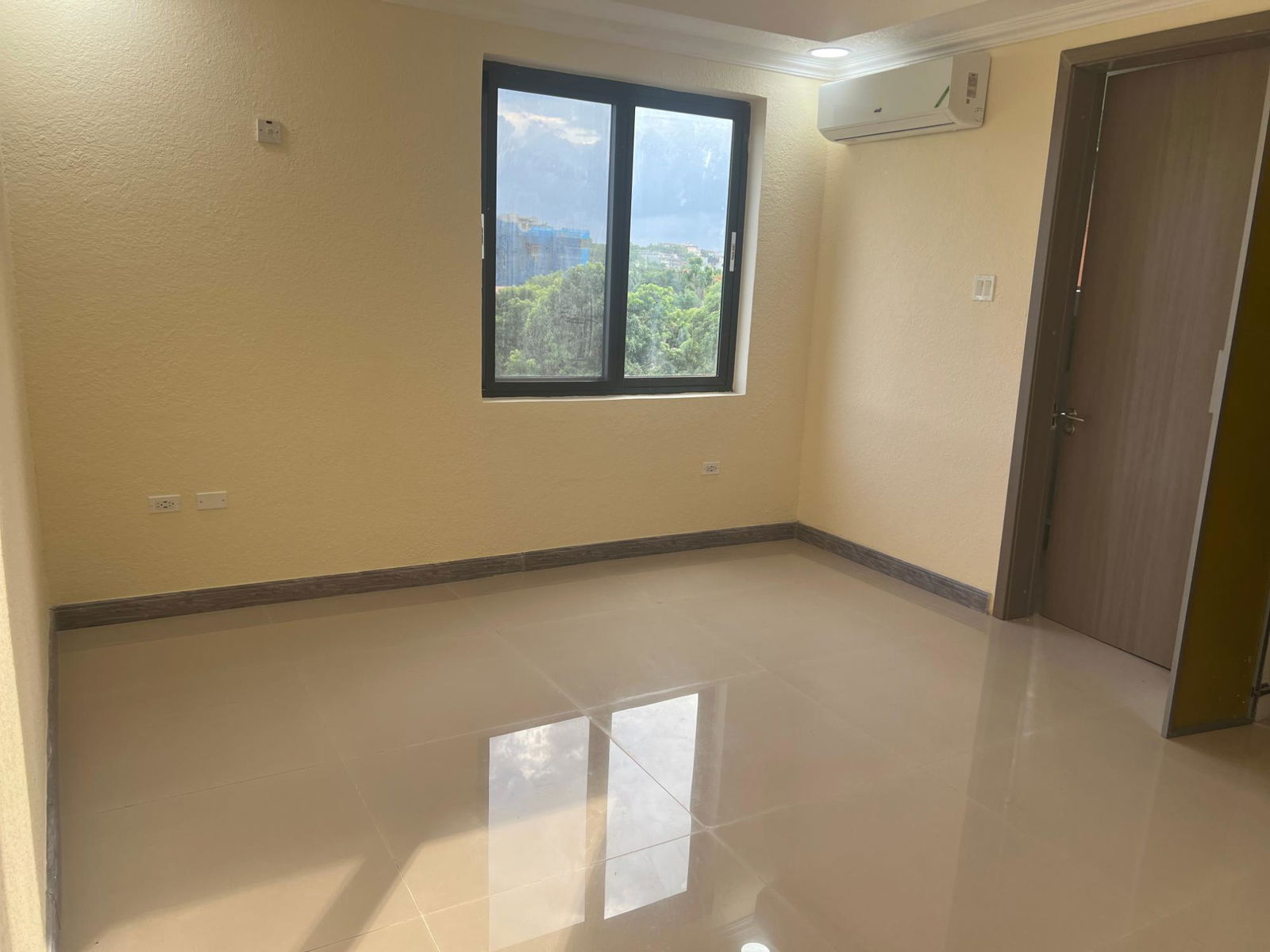 Seventeenth image of 15-6 Wellington Drive in Kingston 6, St. Andrew, Jamaica - property is For Sale