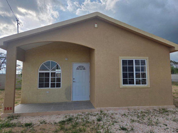 First image of 356 Phoenix Park Village 2 in Greater Portmore, St. Catherine, Jamaica - property is For Rent