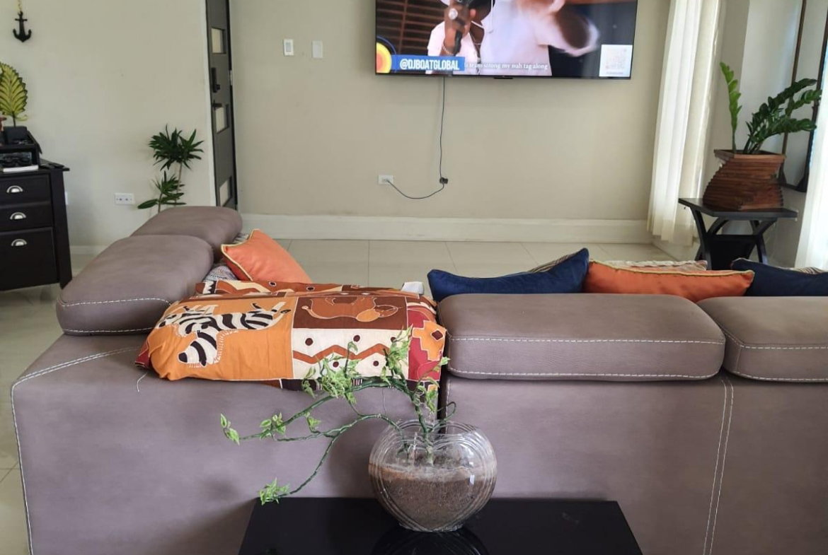 Tenth image of 4 Lipscombe Drive/ave in Kingston 9, St. Andrew, Jamaica - property is For Rent