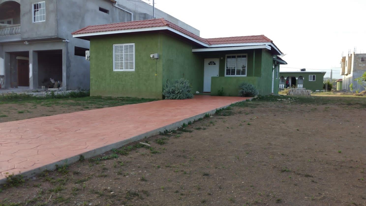 Charming-2-Bedroom-House-for-Rent-in-Seville-Meadows-Spanish-Town Second image of 484 Seville Meadows 3, Spanis in Spanish Town, St. Catherine, Jamaica - property is For Rent