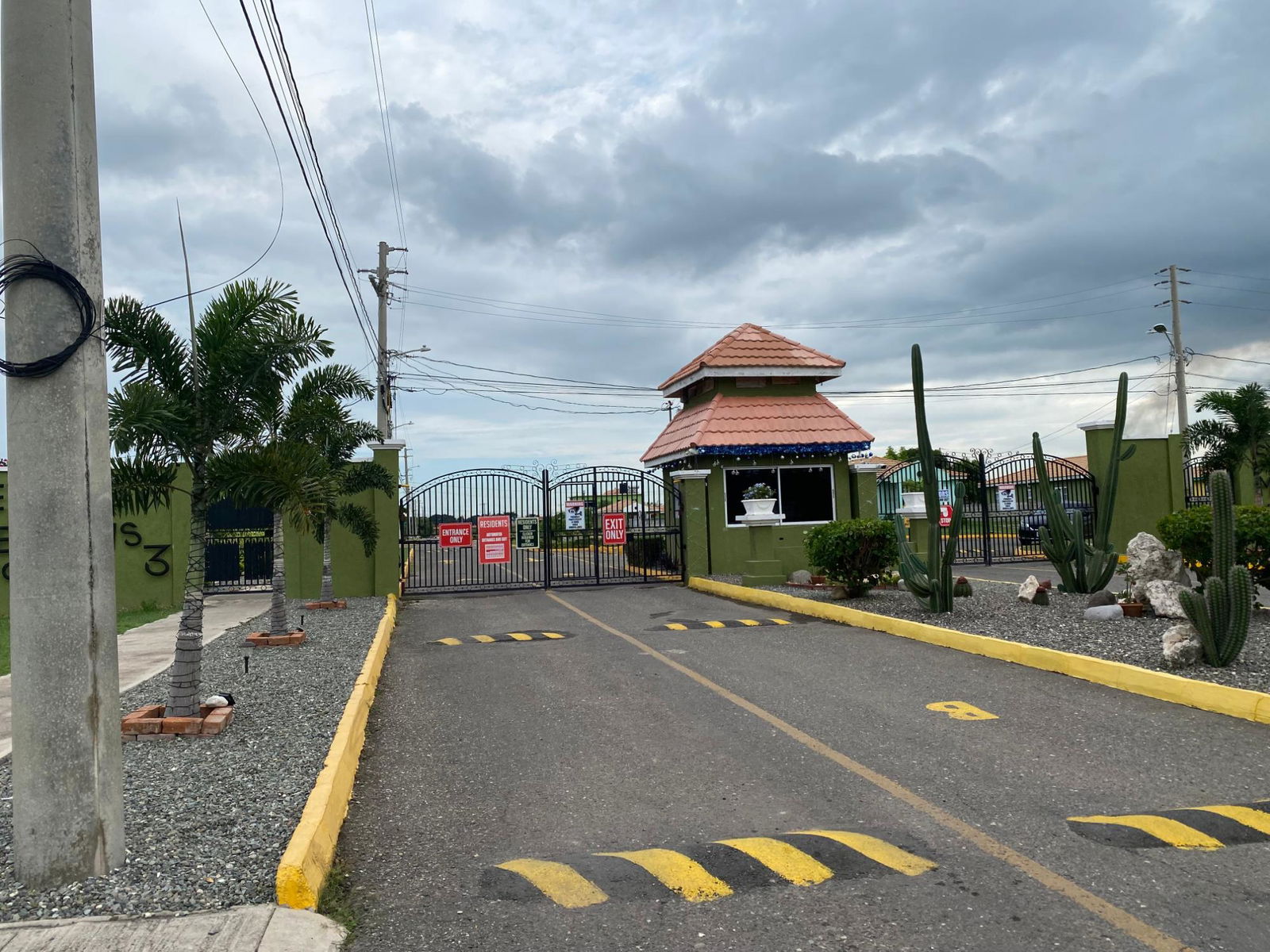 Charming-2-Bedroom-House-for-Rent-in-Seville-Meadows-Spanish-Town First image of 484 Seville Meadows 3, Spanis in Spanish Town, St. Catherine, Jamaica - property is For Rent