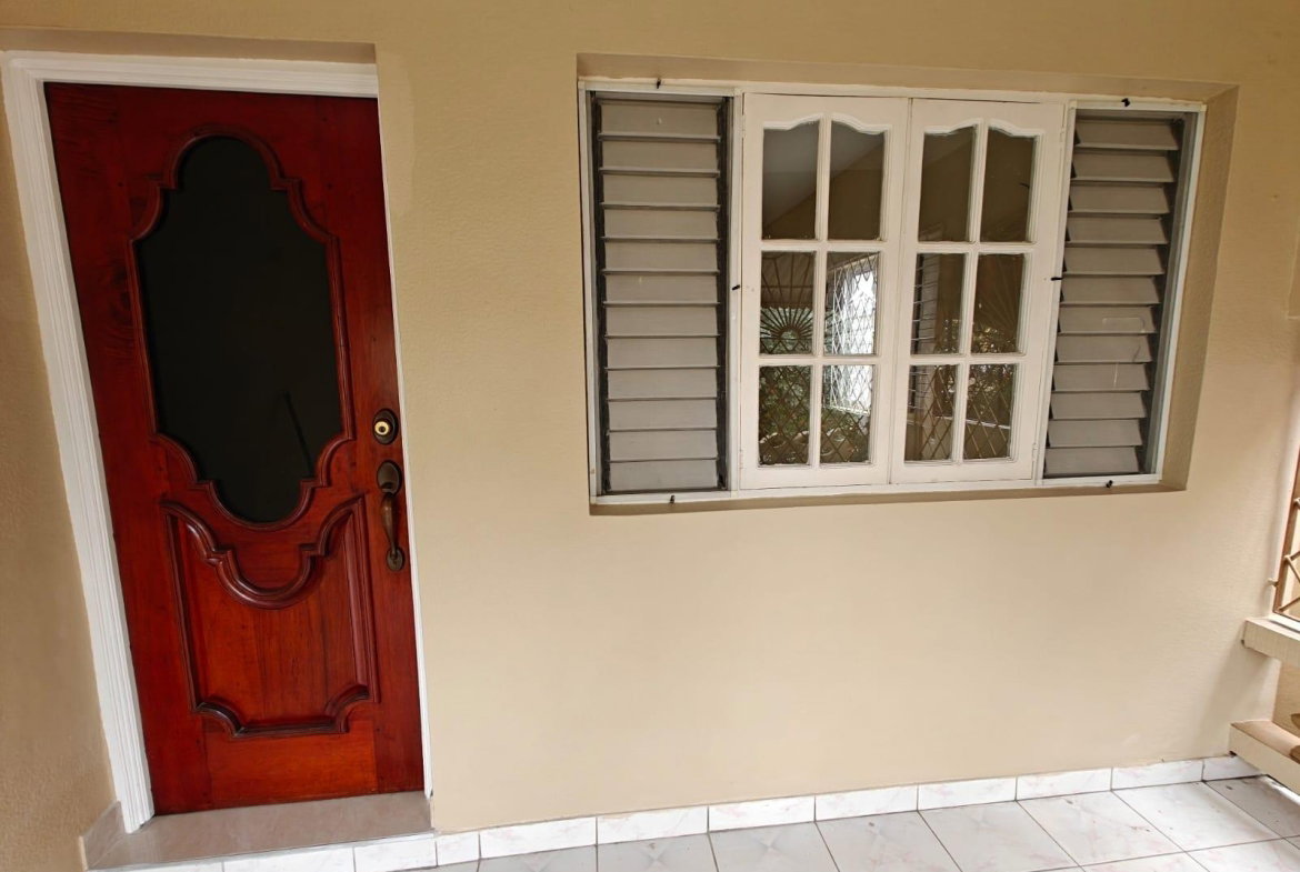 Third image of 736 East Chedwin, se 32nd Way in Greater Portmore, St. Catherine, Jamaica - property is For Rent