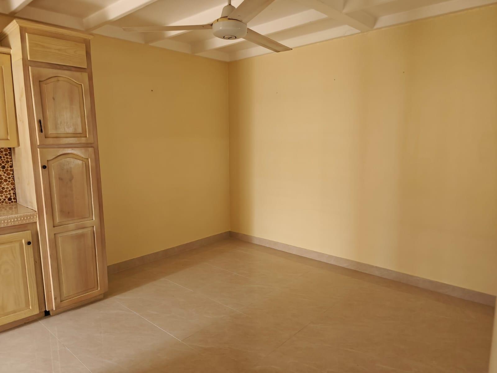 Seventh image of 736 East Chedwin, se 32nd Way in Greater Portmore, St. Catherine, Jamaica - property is For Rent