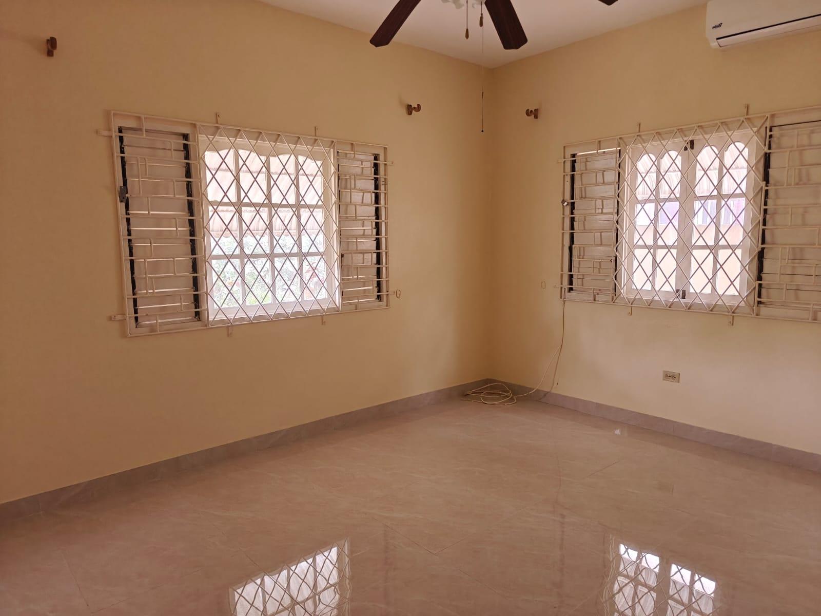 Eighth image of 736 East Chedwin, se 32nd Way in Greater Portmore, St. Catherine, Jamaica - property is For Rent