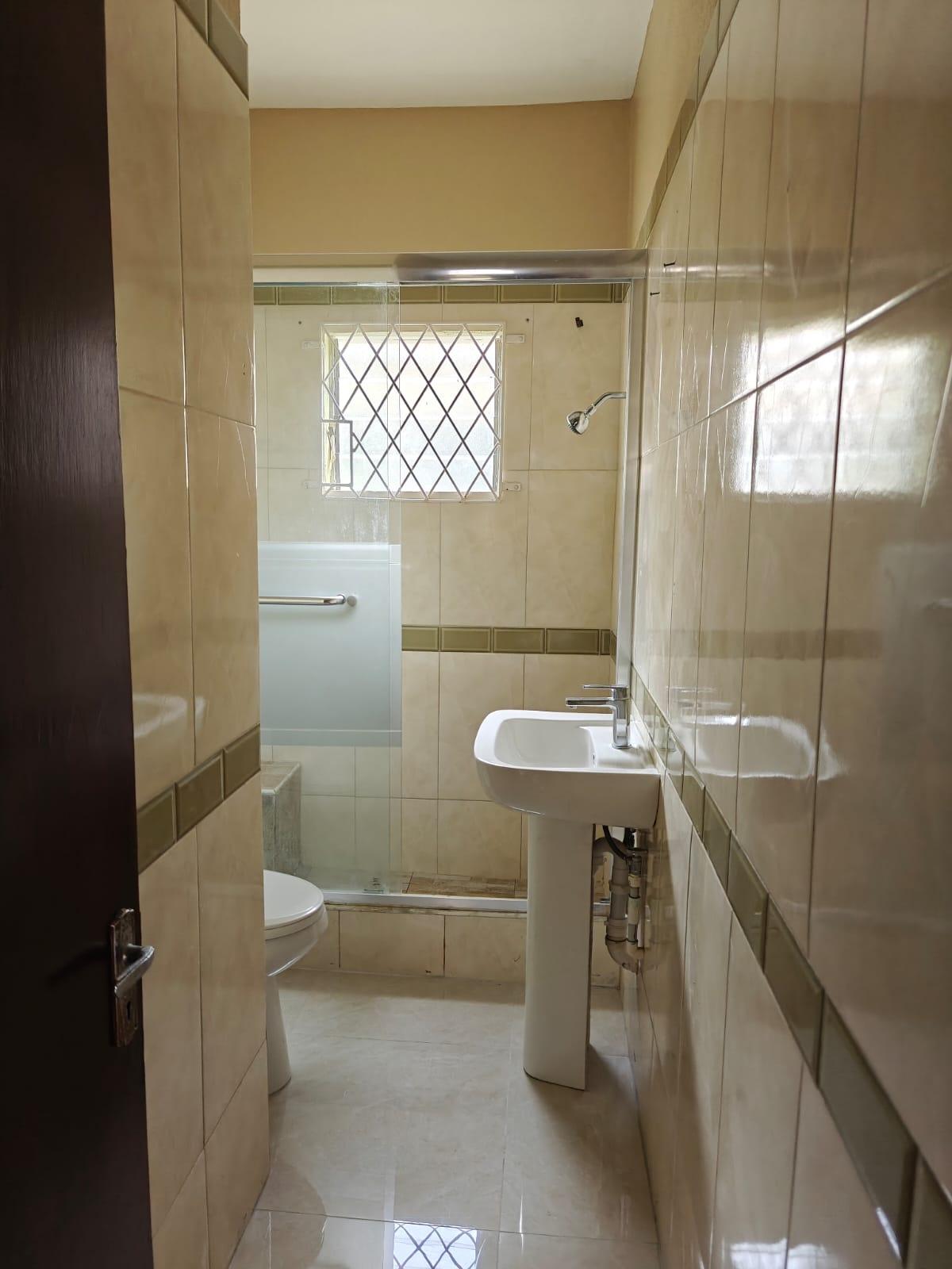 Tenth image of 736 East Chedwin, se 32nd Way in Greater Portmore, St. Catherine, Jamaica - property is For Rent
