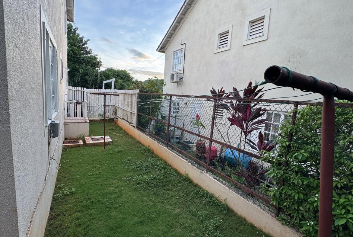 Tenth image of 2- Forest Hills in Red Hills, St. Andrew, Jamaica - property is For Sale