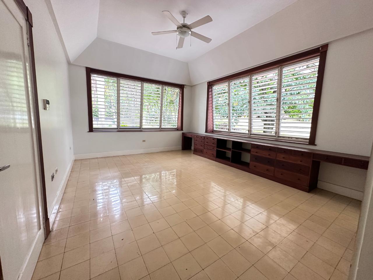 Fourteenth image of Harbour View Road in Kingston 8, St. Andrew, Jamaica - property is For Rent