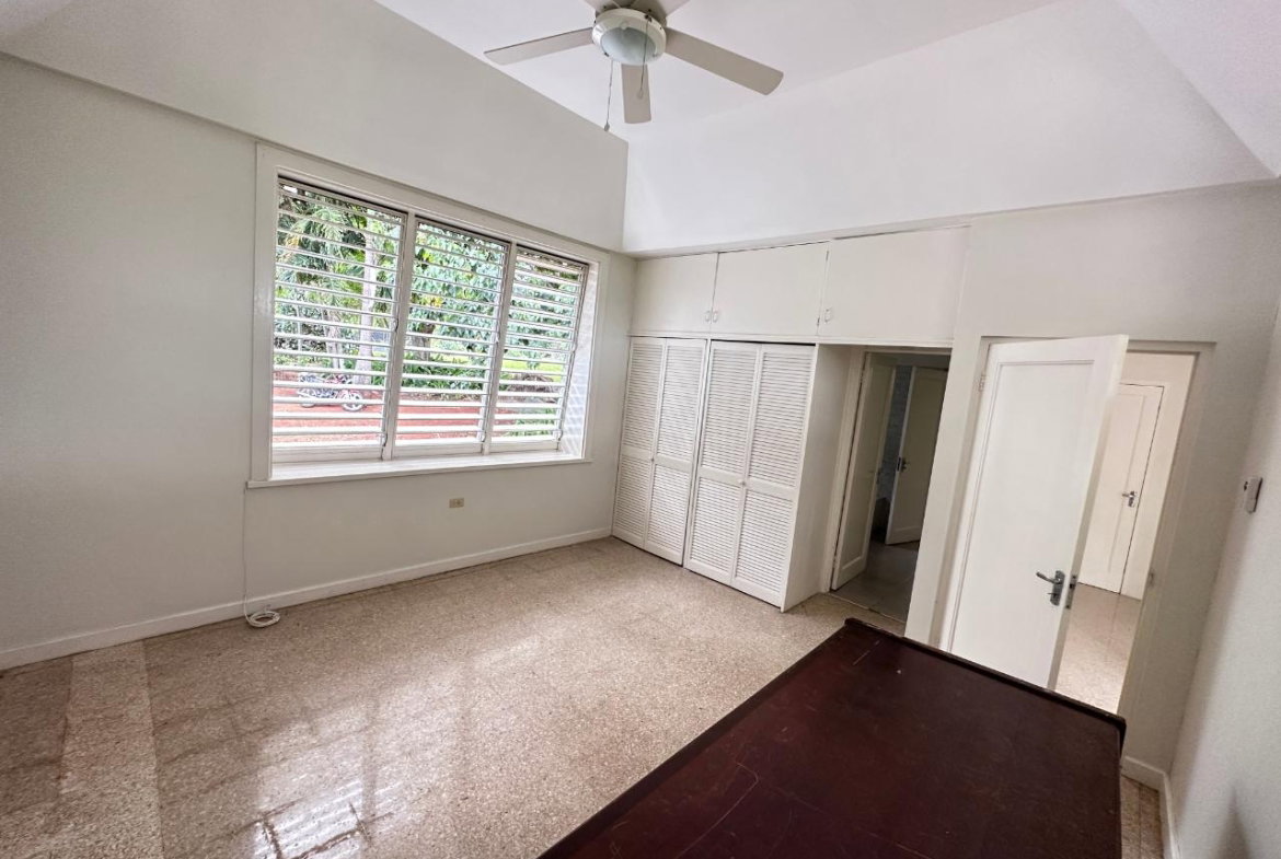 Seventeenth image of Harbour View Road in Kingston 8, St. Andrew, Jamaica - property is For Rent