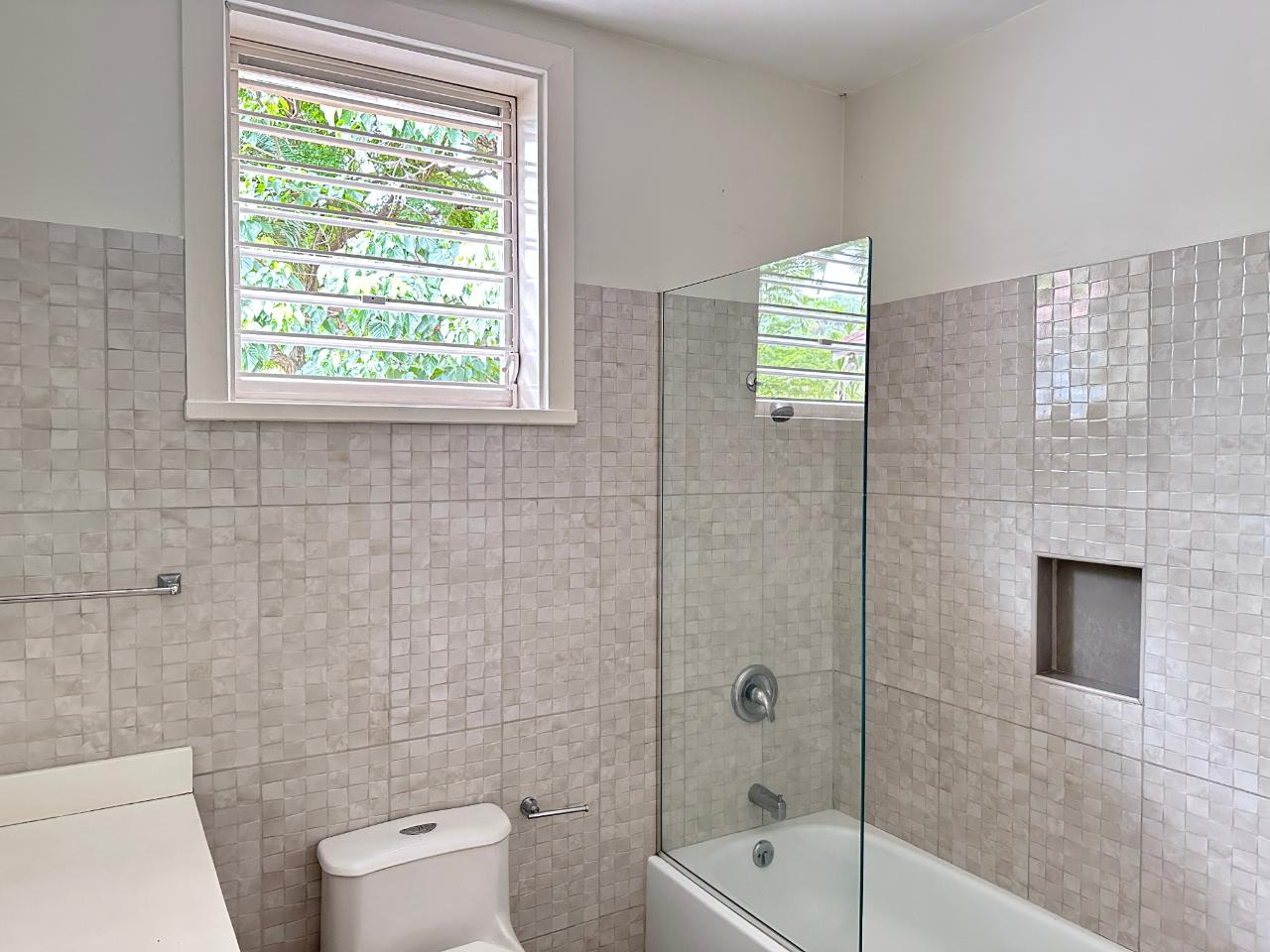 Twenty-First image of Harbour View Road in Kingston 8, St. Andrew, Jamaica - property is For Rent