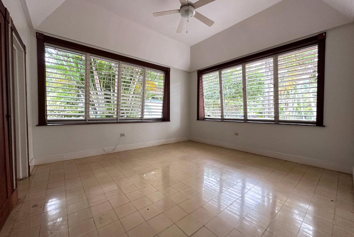 Seventh image of Harbour View Road in Kingston 8, St. Andrew, Jamaica - property is For Rent