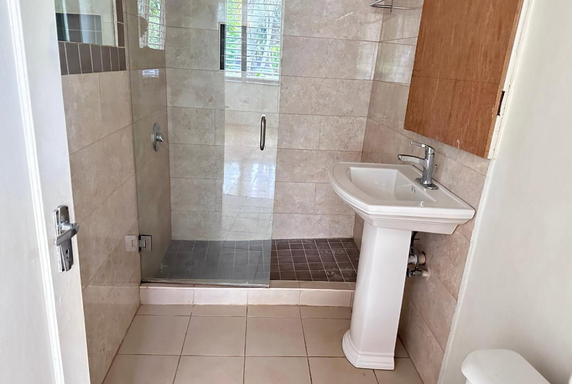 Tenth image of Harbour View Road in Kingston 8, St. Andrew, Jamaica - property is For Rent
