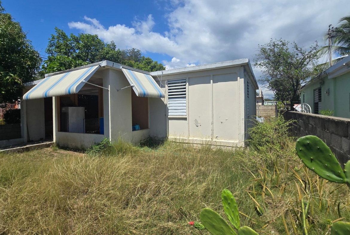 Second image of 14-179 Oakland Avenue, Passagefo in Bridgeport, St. Catherine, Jamaica - property is For Sale