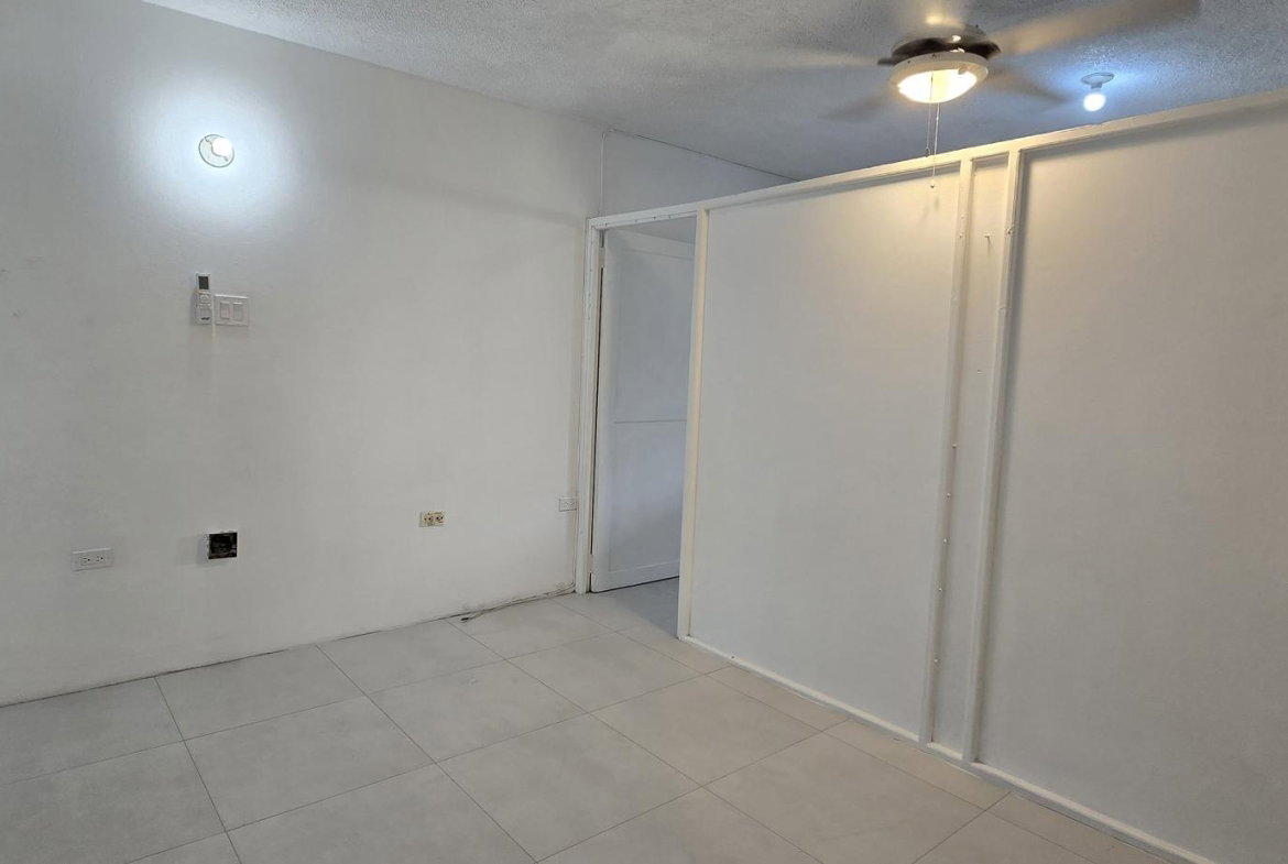 Tenth image of 17-5 Kensington Crescent in Kingston 5, St. Andrew, Jamaica - property is For Rent