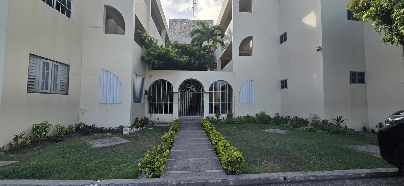 First image of 17-5 Kensington Crescent in Kingston 5, St. Andrew, Jamaica - property is For Rent